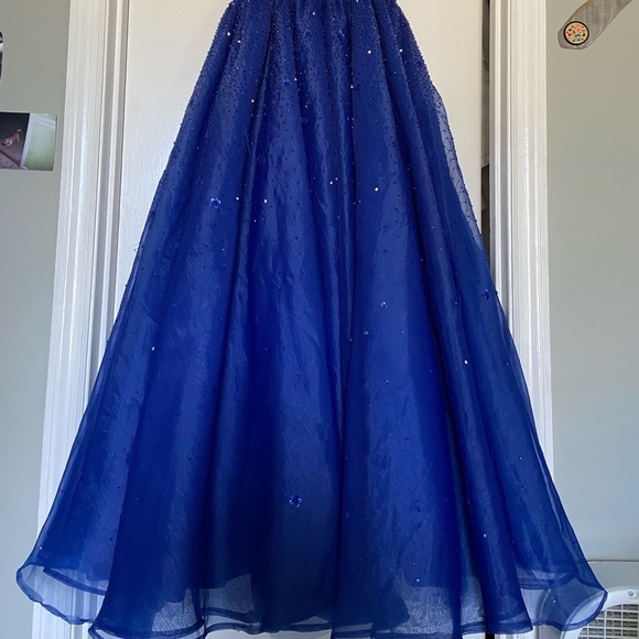 Blue Tiffany Design Prom dress. - Picture 5 of 8